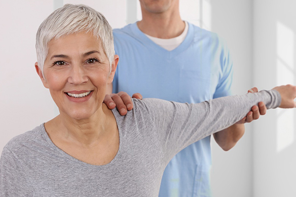 Shoulder Replacement Seattle, Bellevue, Everett & Kirkland: Recovery Tips for Better Outcomes